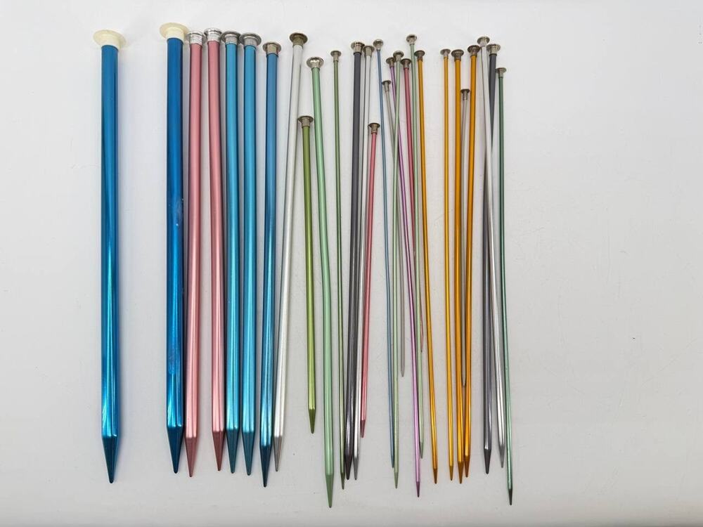 28 Pc Knitting Needle Lot 26 Nickel 2 Plastic Straight Single Point Mixed Sizes